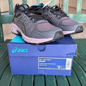 ASICS Gel-Venture 7 Women's Shoes in Gray and Pink